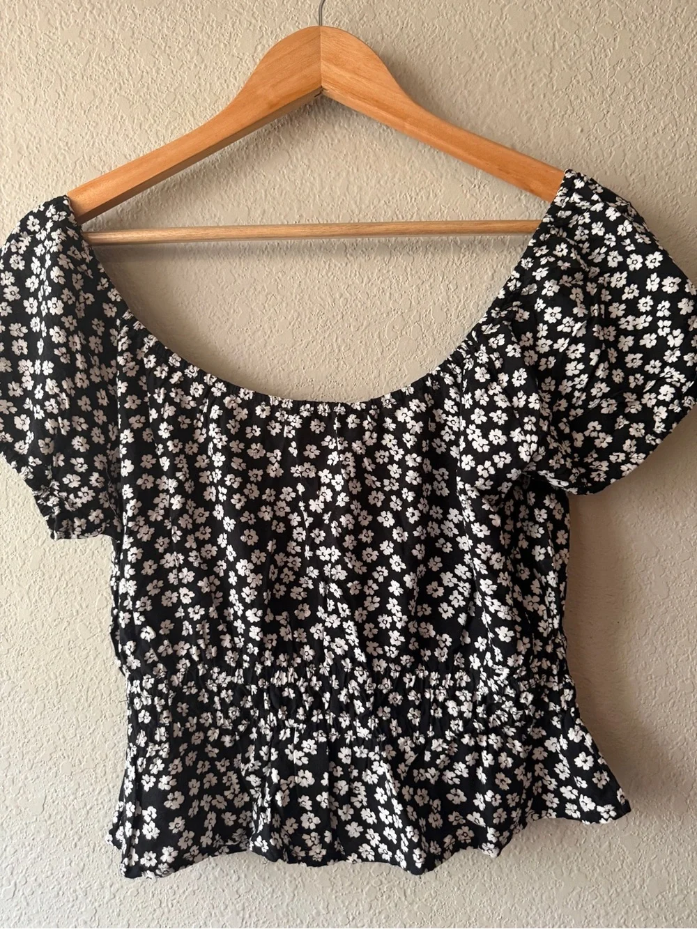 Abercrombie & Fitch Daisy Floral Smocked Puff Sleeve Top Small